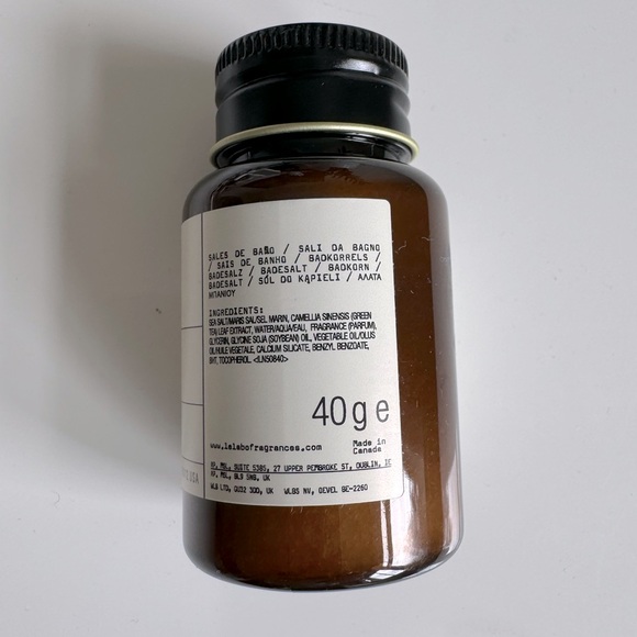 Set of Le Labo for Edition Hotel soap, bath grains and loofah pad - Picture 6 of 8